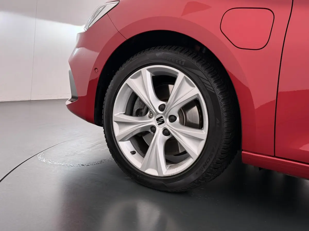 1.4 TSI eHybrid PHEV FR 204PK | SOH 98 % | STOEL/STUUR VERWARMING | PDC VOOR/ACHTER INCL. CAMERA | CARPLAY | KEYLESS |