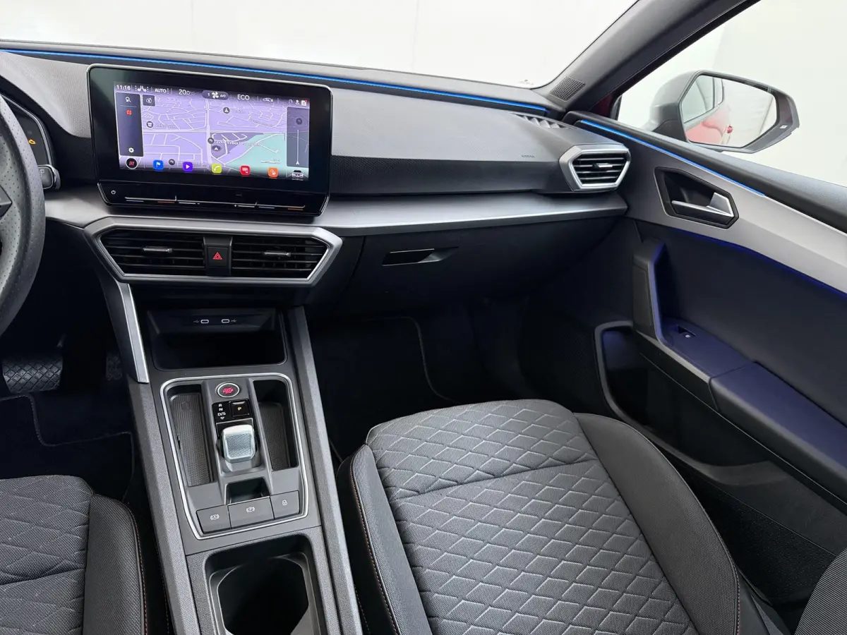 1.4 TSI eHybrid PHEV FR 204PK | SOH 98 % | STOEL/STUUR VERWARMING | PDC VOOR/ACHTER INCL. CAMERA | CARPLAY | KEYLESS |