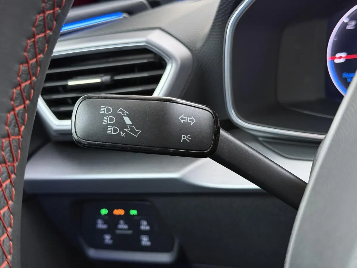 1.4 TSI eHybrid PHEV FR 204PK | SOH 98 % | STOEL/STUUR VERWARMING | PDC VOOR/ACHTER INCL. CAMERA | CARPLAY | KEYLESS |