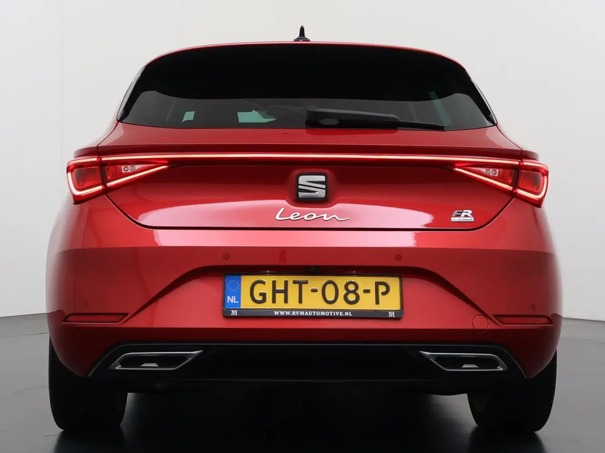 1.4 TSI eHybrid PHEV FR 204PK | SOH 98 % | STOEL/STUUR VERWARMING | PDC VOOR/ACHTER INCL. CAMERA | CARPLAY | KEYLESS |