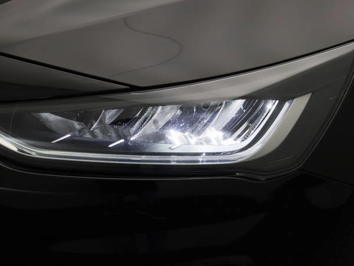 1.0 EcoBoost Connected | WORDT VERWACHT | APPLE CARPLAY - ANDROID AUTO | PARKEERSENSOREN | CRUISE CONTROL | AIRCO | LED VERLICHTING |