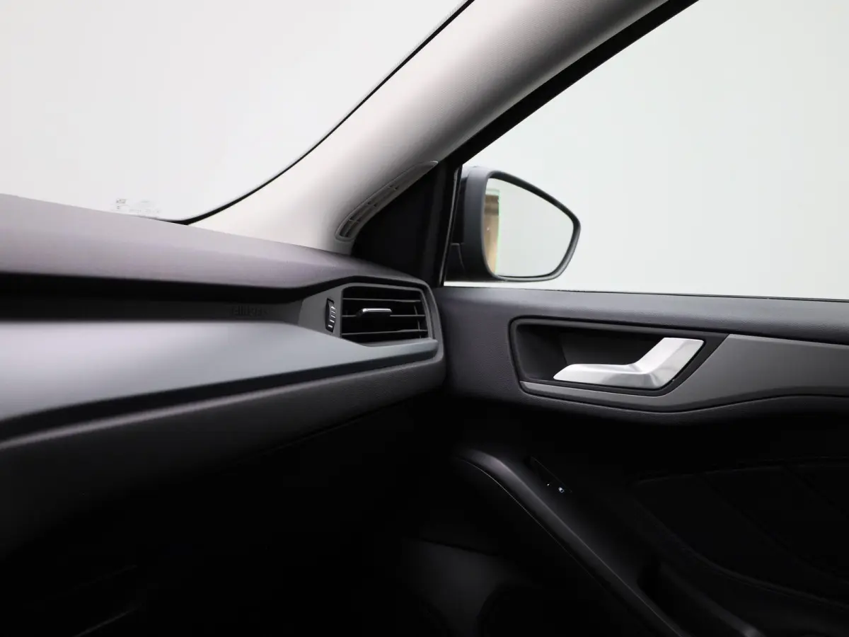 1.0 EcoBoost Connected | WORDT VERWACHT | APPLE CARPLAY - ANDROID AUTO | PARKEERSENSOREN | CRUISE CONTROL | AIRCO | LED VERLICHTING |