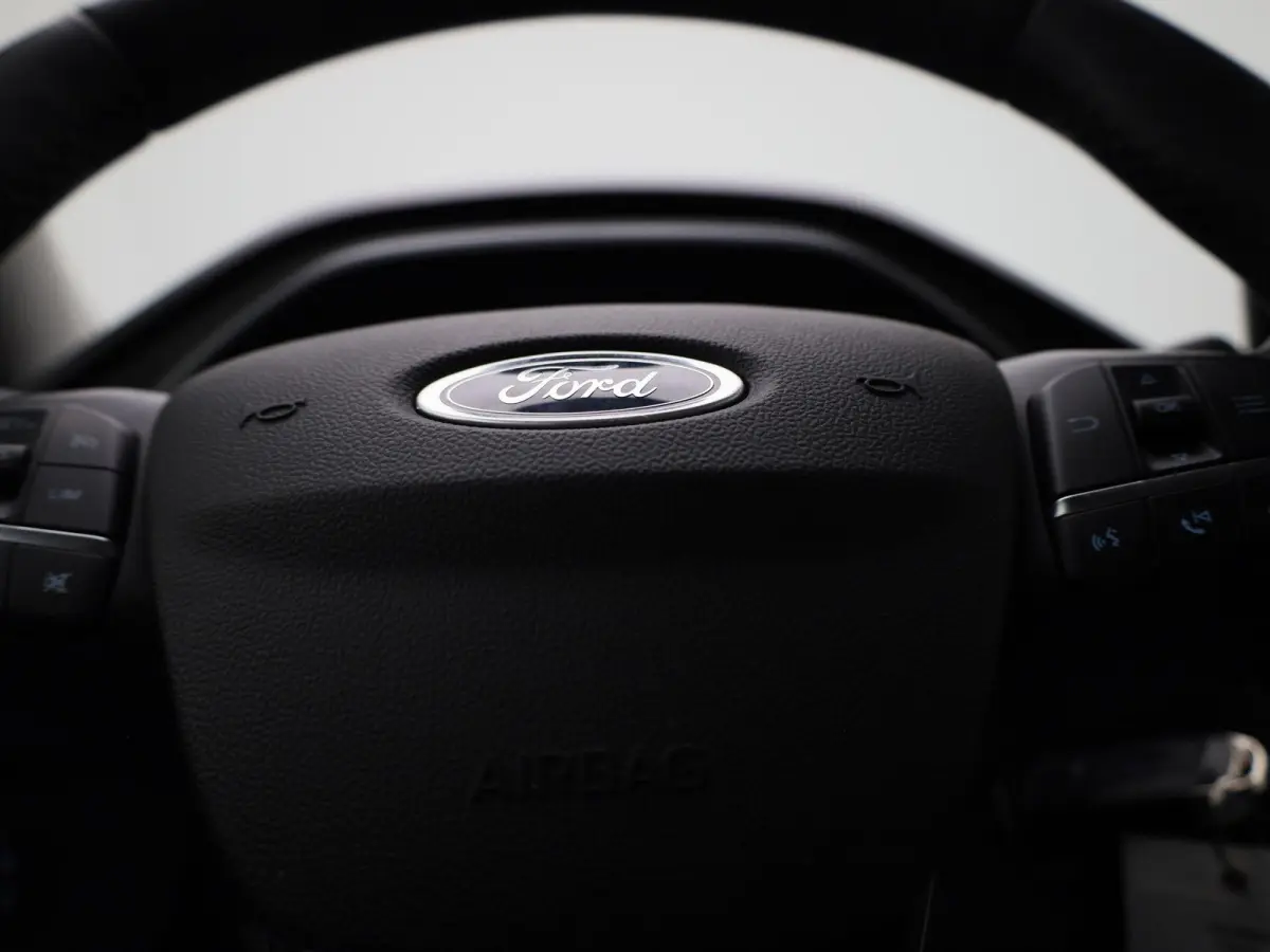 1.0 EcoBoost Connected | WORDT VERWACHT | APPLE CARPLAY - ANDROID AUTO | PARKEERSENSOREN | CRUISE CONTROL | AIRCO | LED VERLICHTING |
