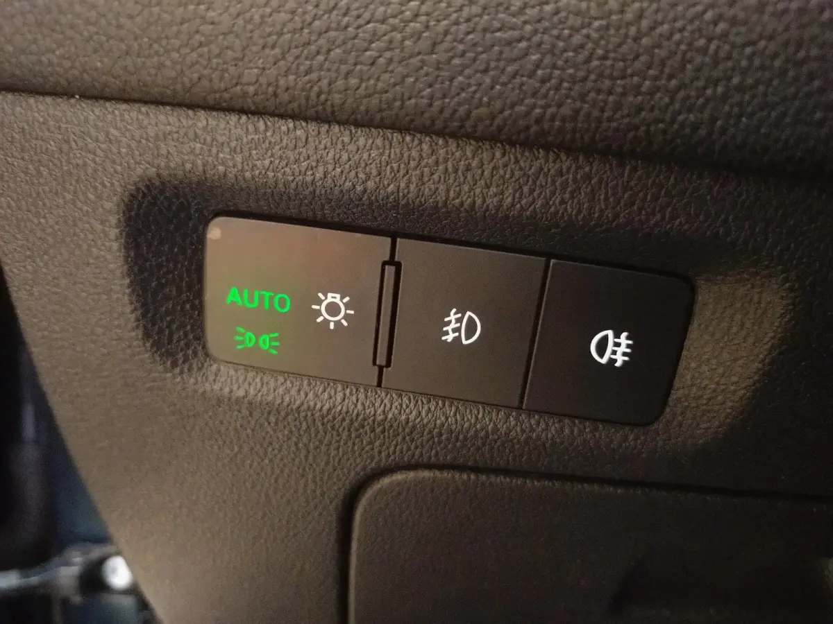 1.0 e-TSI Business Edition