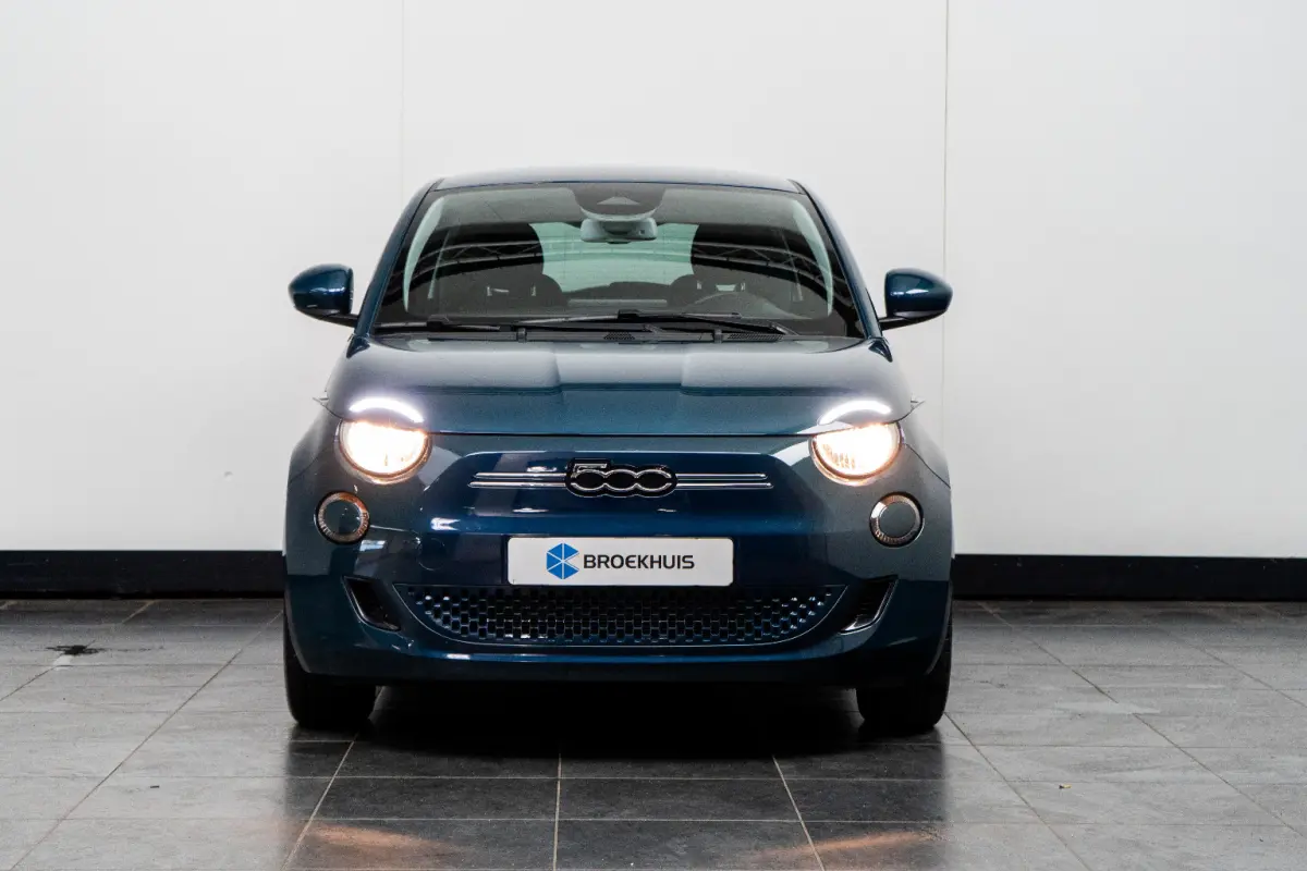 Icon 42 kWh | Draadloos Apple Carplay & Android Auto | Climate Control | Cruise Control | !!