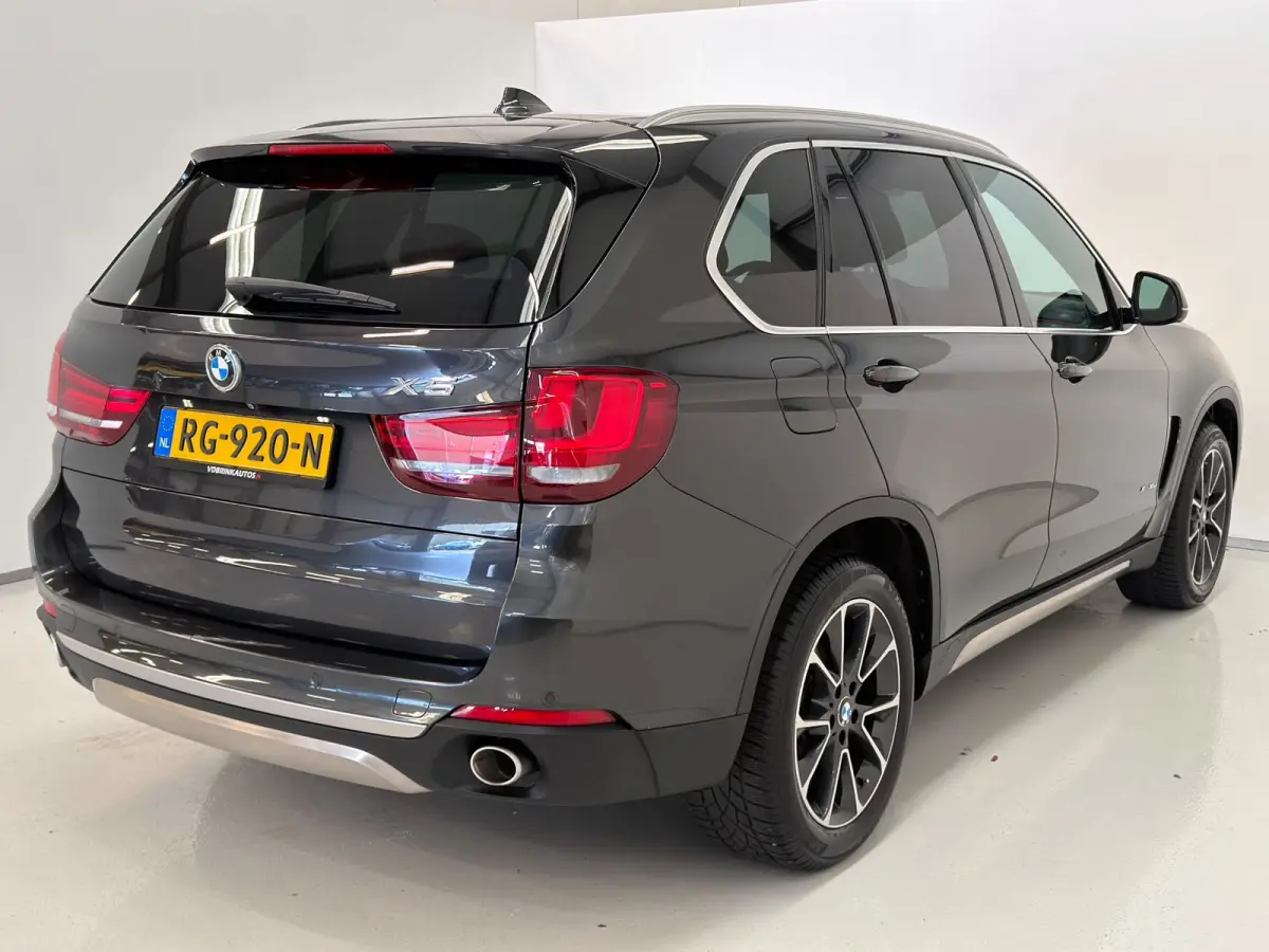 XDrive30d High Executive / Memory / ACC / Camera