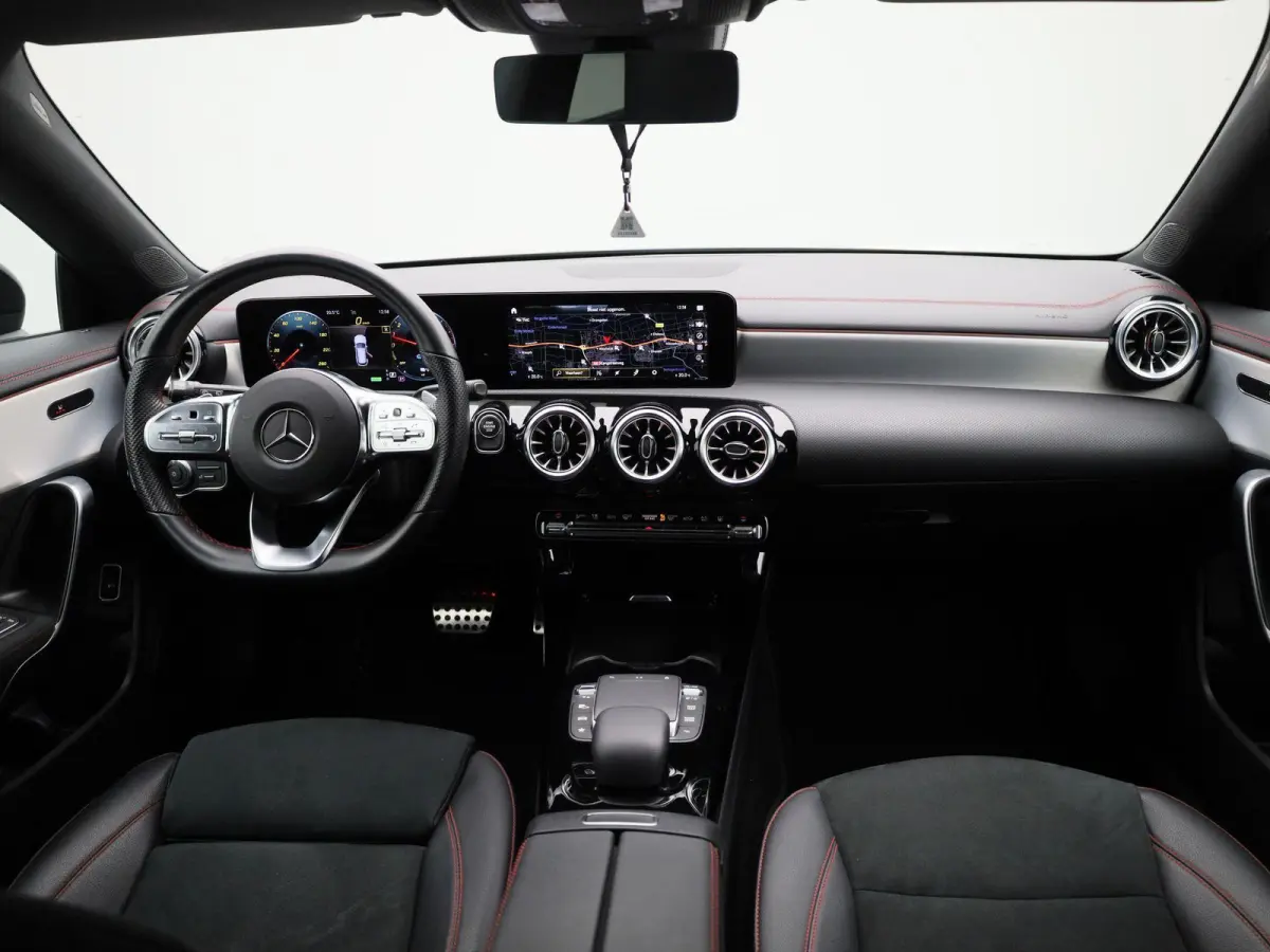 CLA 250 e AMG Line | WORDT VERWACHT | ACHTERUITRIJCAMERA | STOELVERWARMING | NAVIGATIE | WIDE SCREEN | CLIMATE CONTROL | CRUISE CONTROL |