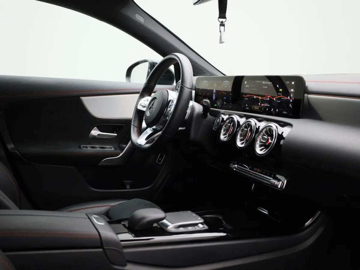 CLA 250 e AMG Line | WORDT VERWACHT | ACHTERUITRIJCAMERA | STOELVERWARMING | NAVIGATIE | WIDE SCREEN | CLIMATE CONTROL | CRUISE CONTROL |