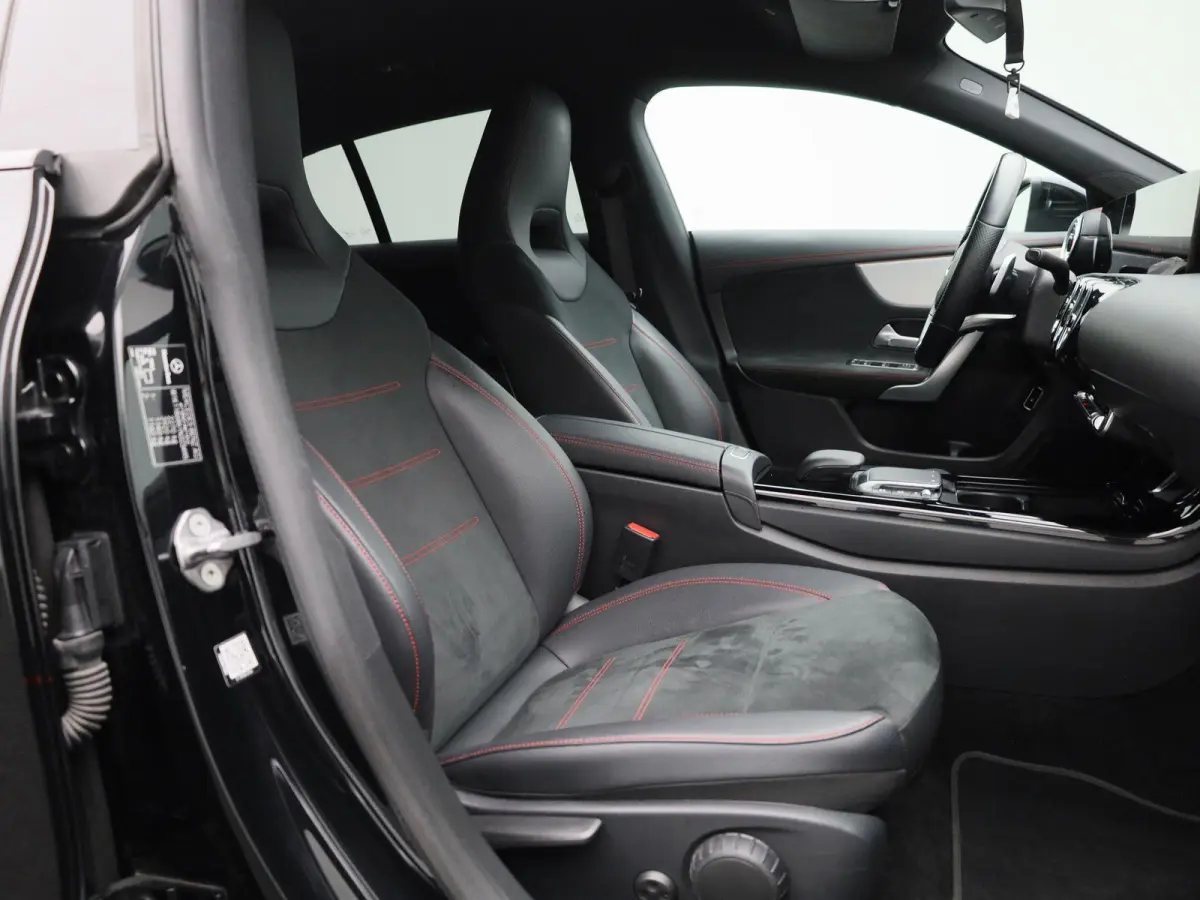 CLA 250 e AMG Line | WORDT VERWACHT | ACHTERUITRIJCAMERA | STOELVERWARMING | NAVIGATIE | WIDE SCREEN | CLIMATE CONTROL | CRUISE CONTROL |