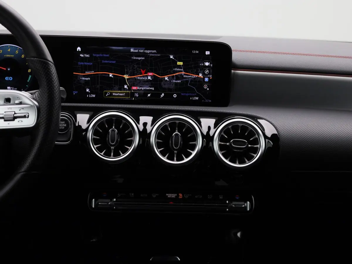 CLA 250 e AMG Line | WORDT VERWACHT | ACHTERUITRIJCAMERA | STOELVERWARMING | NAVIGATIE | WIDE SCREEN | CLIMATE CONTROL | CRUISE CONTROL |