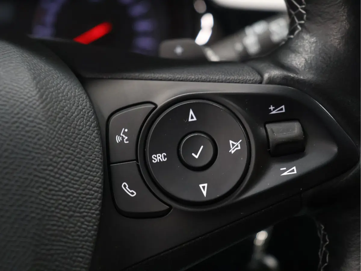 1.2 Edition [APPLE CARPLAY, CRUISE CONTROL, ANDROID, STOELVERWARMING, STUURLEDER, CLIMATE CONTROL, NAVIGATIE, BLUETOOTH, RADIO, NIEUWSTAAT]