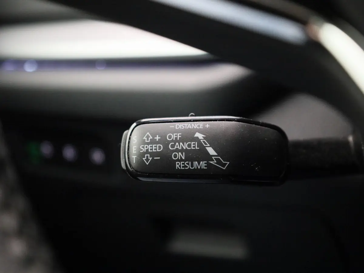 1.4 TSI PHEV 150kW DSG6 Ambition | WORDT VERWACHT | ACHTERUITRIJCAMERA | STOELVERWARMING | KEYLESS | APPLE CARPLAY - ANDROID AUTO | CLIMATE CONTROL |