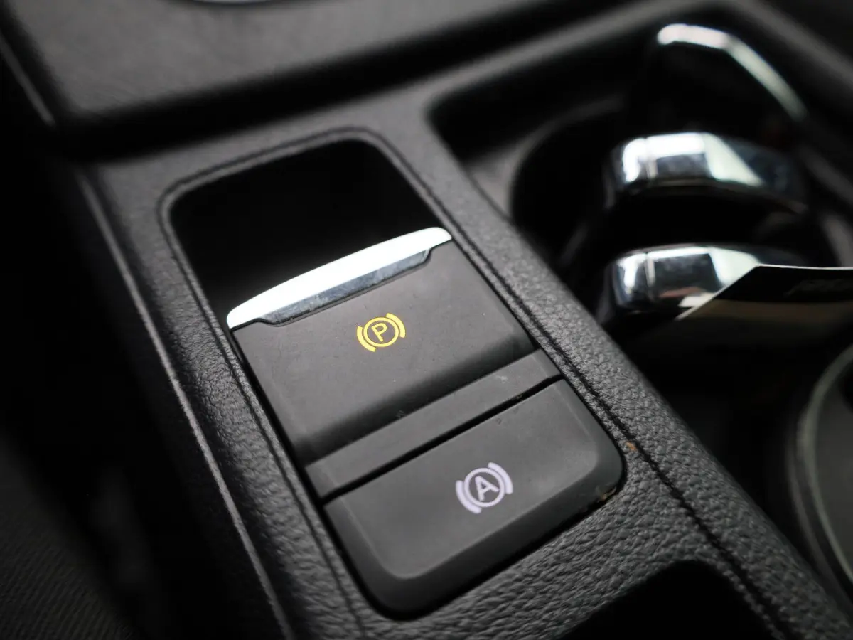 1.4 TSI PHEV 150kW DSG6 Ambition | WORDT VERWACHT | ACHTERUITRIJCAMERA | STOELVERWARMING | KEYLESS | APPLE CARPLAY - ANDROID AUTO | CLIMATE CONTROL |