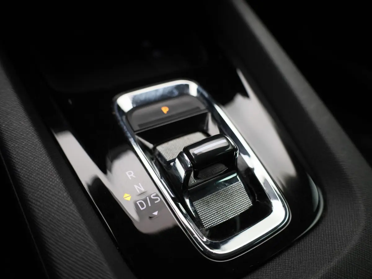 1.4 TSI PHEV 150kW DSG6 Ambition | WORDT VERWACHT | ACHTERUITRIJCAMERA | STOELVERWARMING | KEYLESS | APPLE CARPLAY - ANDROID AUTO | CLIMATE CONTROL |
