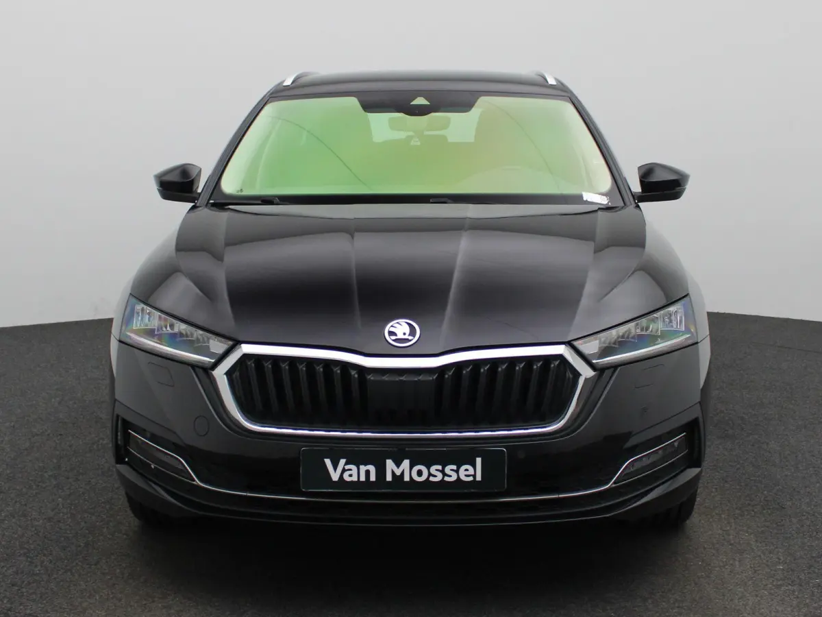 1.4 TSI PHEV 150kW DSG6 Ambition | WORDT VERWACHT | ACHTERUITRIJCAMERA | STOELVERWARMING | KEYLESS | APPLE CARPLAY - ANDROID AUTO | CLIMATE CONTROL |