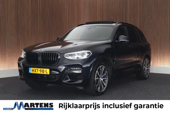xDrive30e 292pk M-Sport Panoramadak LED Keyless Camera Carplay Stoelverwarming Navigatie ACC