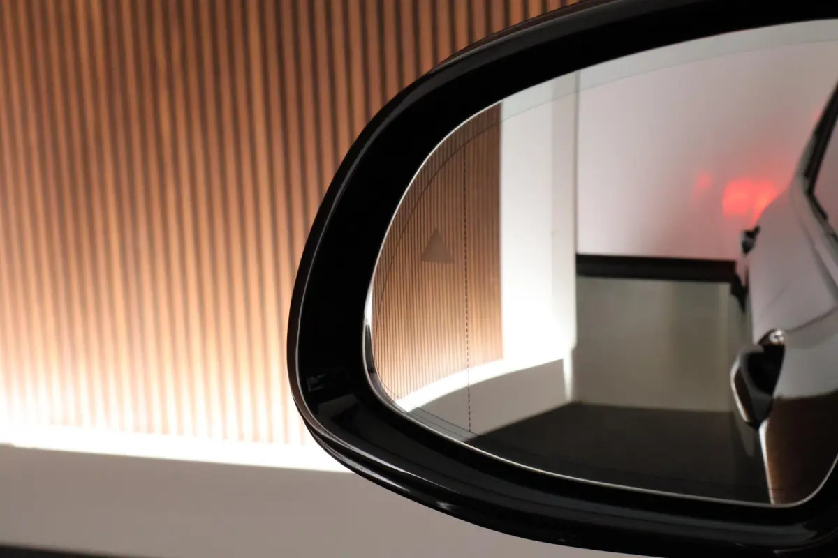 xDrive30e 292pk M-Sport Panoramadak LED Keyless Camera Carplay Stoelverwarming Navigatie ACC