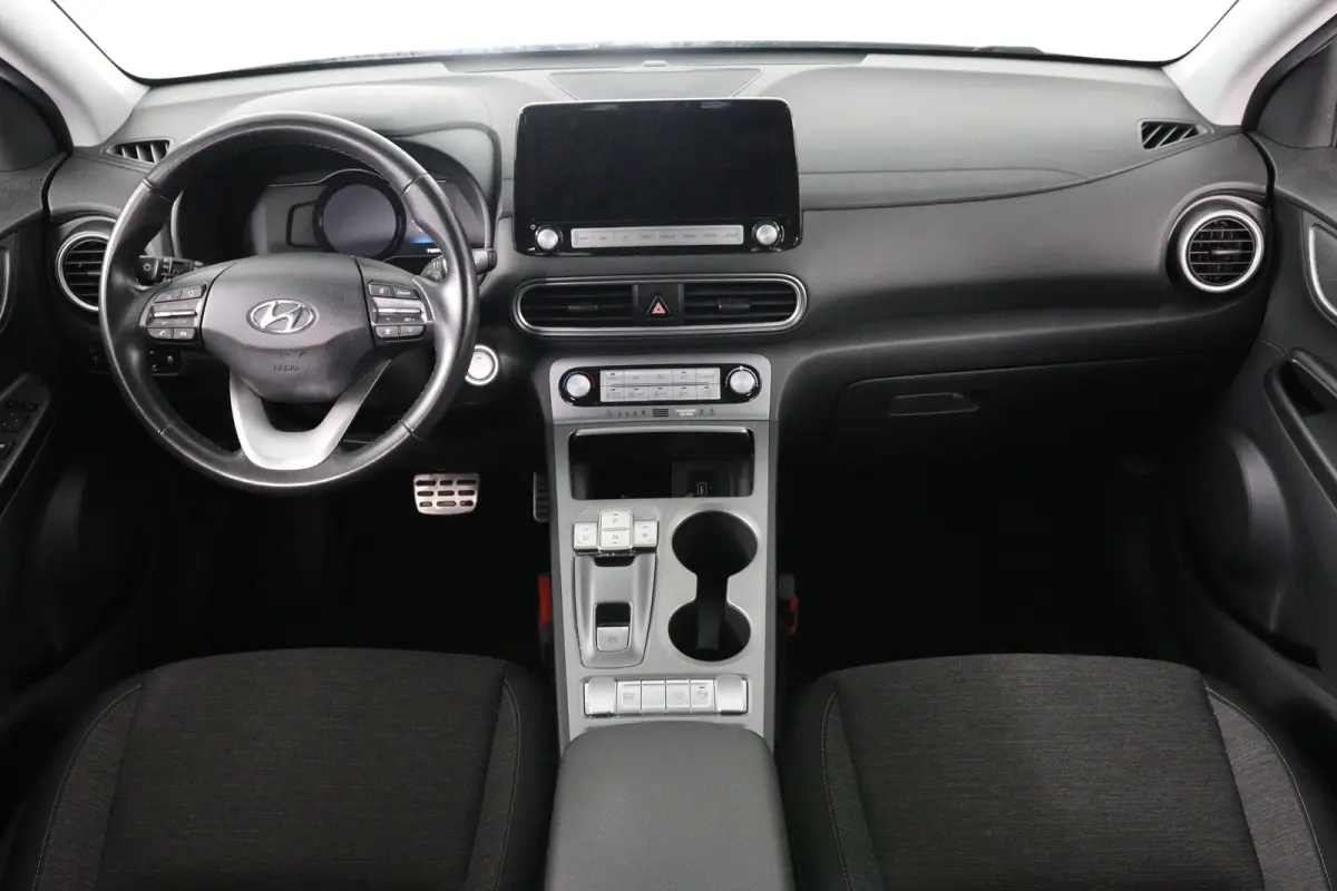 EV Comfort 64 kWh | Warmtepomp | Trekhaak | Camera | Cruise Adaptive | Navi | Clima | Keyless | Parkeersensoren | DAB | Lichtmetalen Velgen