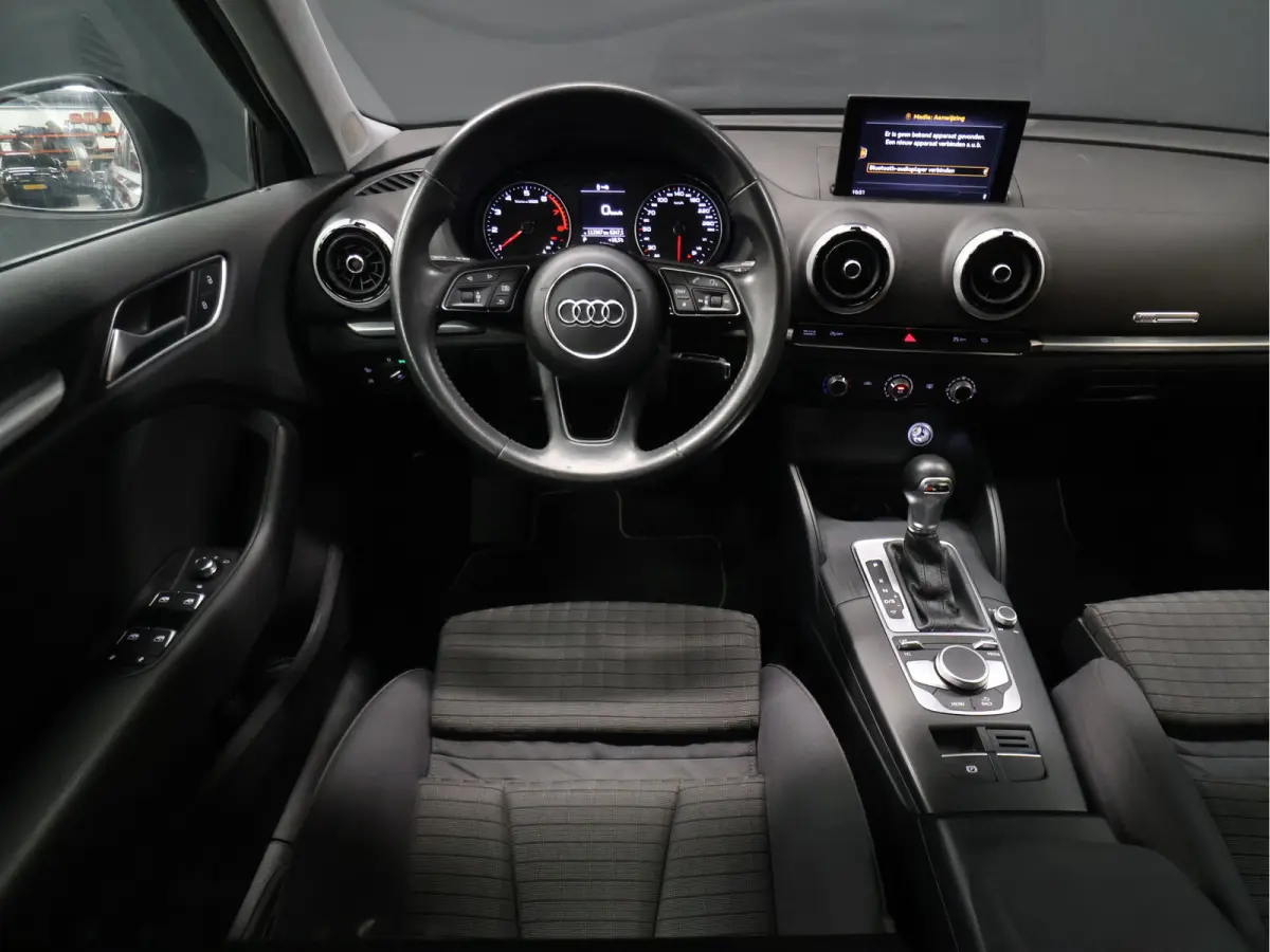 30 TFSI Sport [STUURLEDER, STUURWIEL MULTIFUNCTIONEEL, S TRONIC, SPORTSTOELEN, CLIMATE CONTROL, BLUETOOTH, RADIO, NAVIGATIE, NIEUWSTAAT]