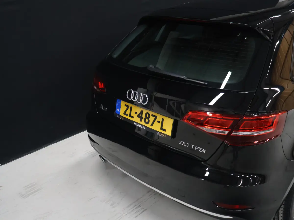 30 TFSI Sport [STUURLEDER, STUURWIEL MULTIFUNCTIONEEL, S TRONIC, SPORTSTOELEN, CLIMATE CONTROL, BLUETOOTH, RADIO, NAVIGATIE, NIEUWSTAAT]