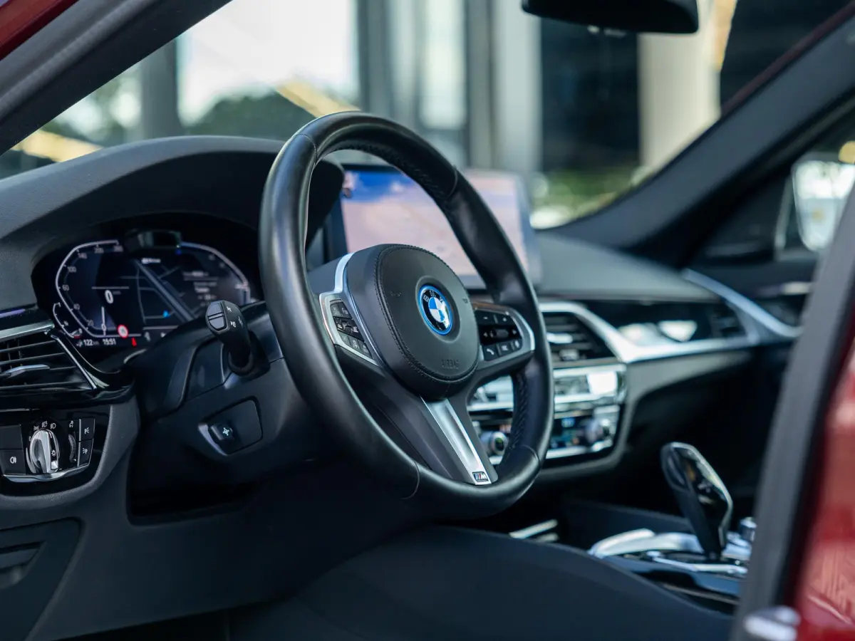 530e M-Sport|Zeer compleet