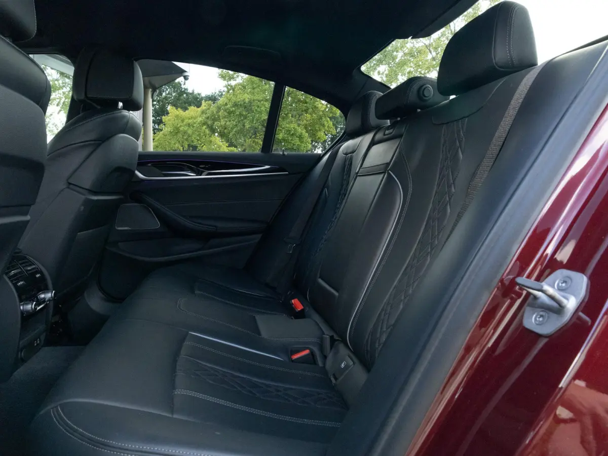 530e M-Sport|Zeer compleet