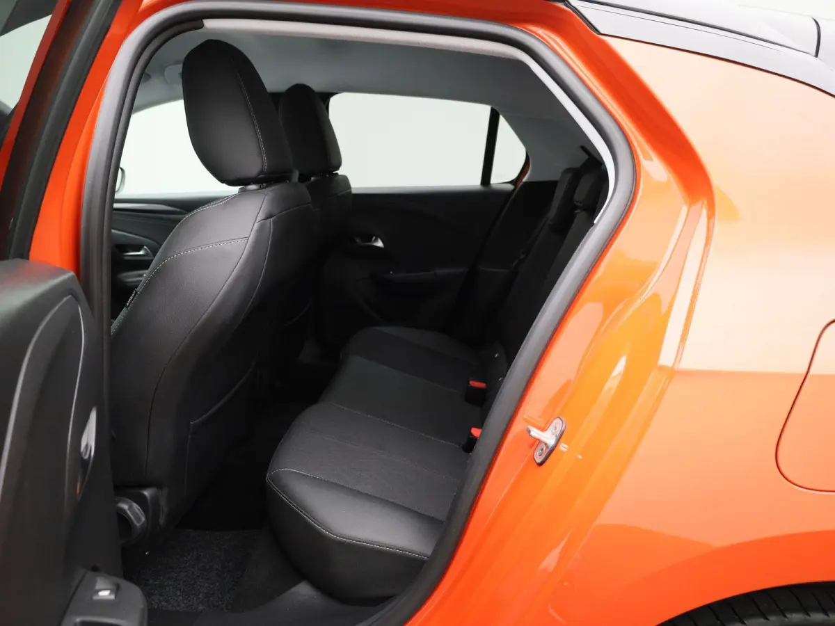 Corsa-e Auto Elegance | Apple carplay / Android | Parkeer camera | Navigatie