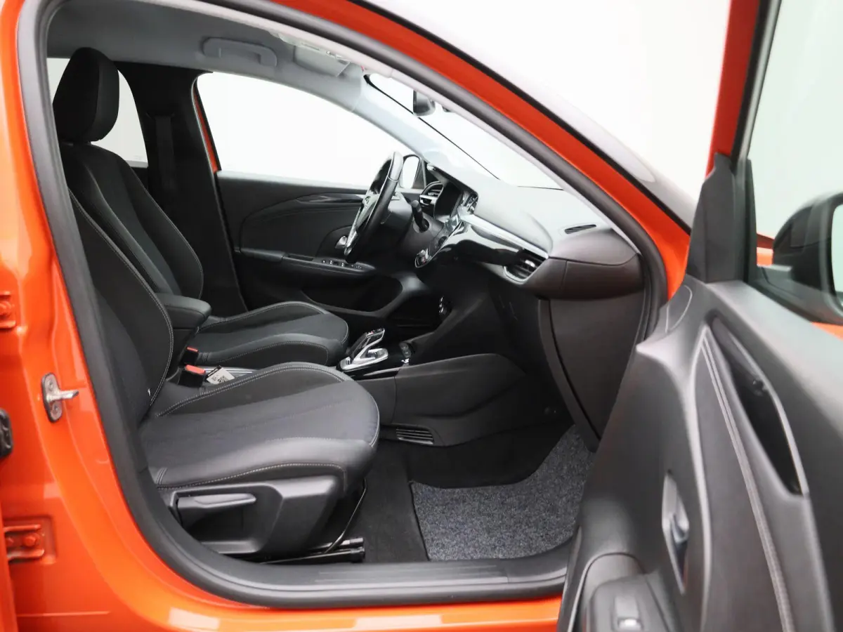 Corsa-e Auto Elegance | Apple carplay / Android | Parkeer camera | Navigatie