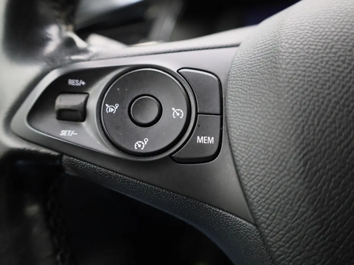 Corsa-e Auto Elegance | Apple carplay / Android | Parkeer camera | Navigatie