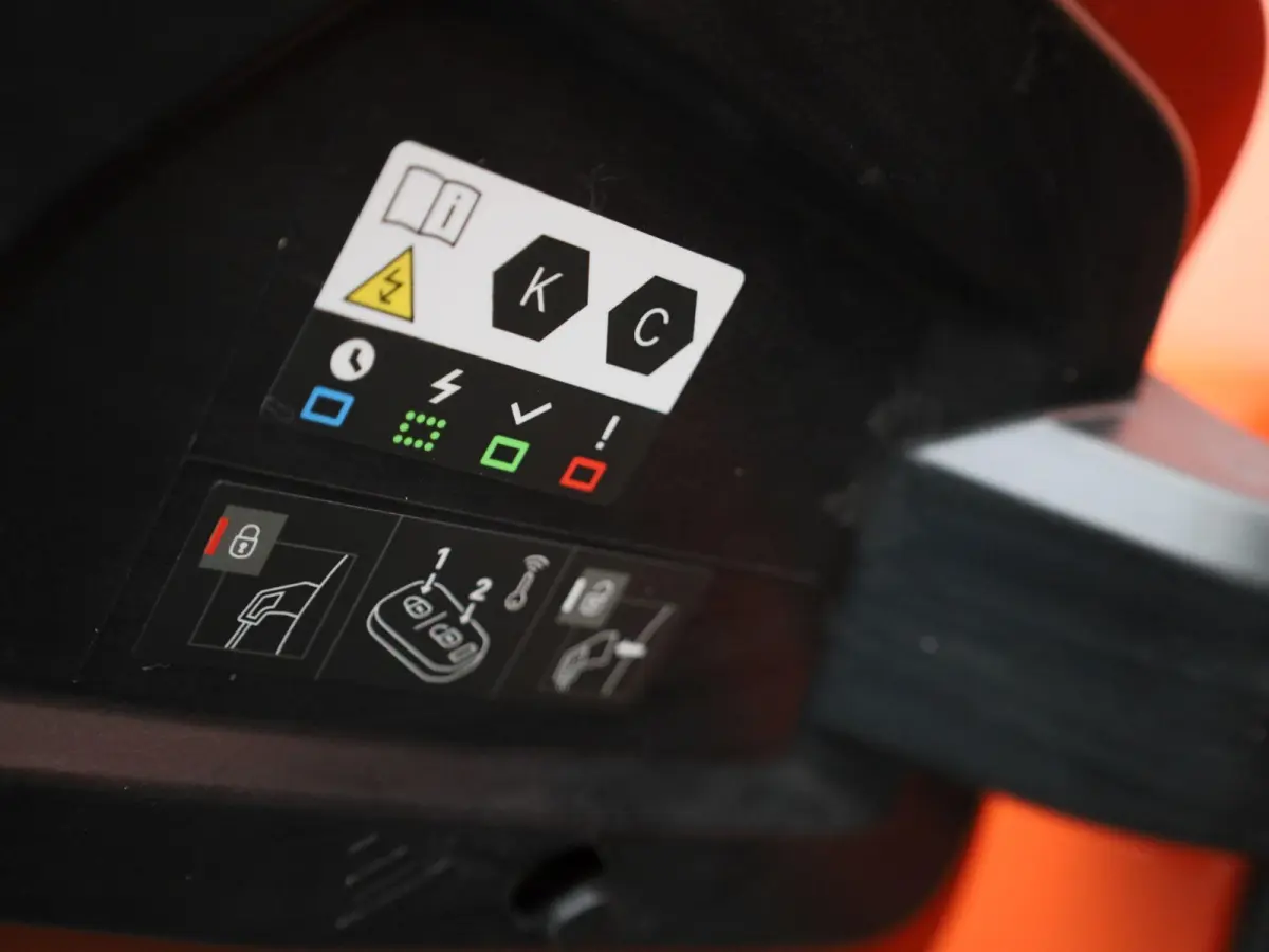Corsa-e Auto Elegance | Apple carplay / Android | Parkeer camera | Navigatie