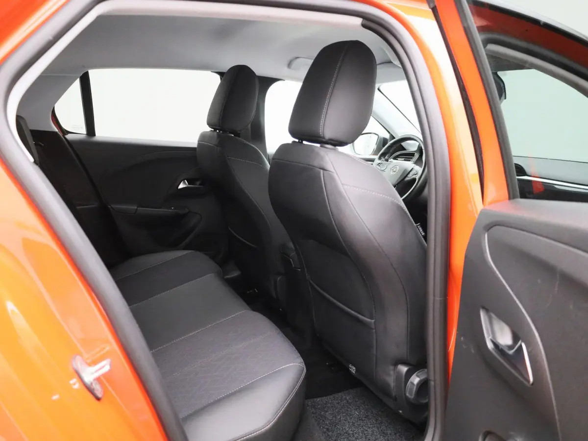 Corsa-e Auto Elegance | Apple carplay / Android | Parkeer camera | Navigatie