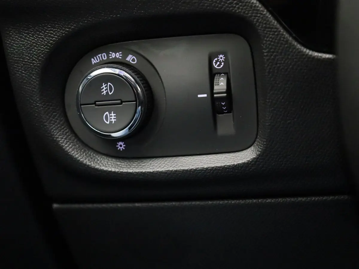 Corsa-e Auto Elegance | Apple carplay / Android | Parkeer camera | Navigatie