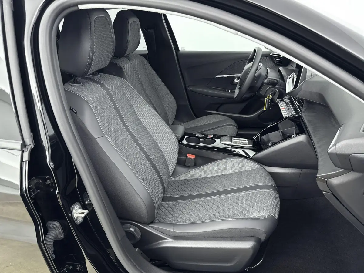 Hybrid 110 pk Automaat Allure | Adaptieve Cruise Control | Navigatie | Camera | CarPlay | Dodehoekbewaking