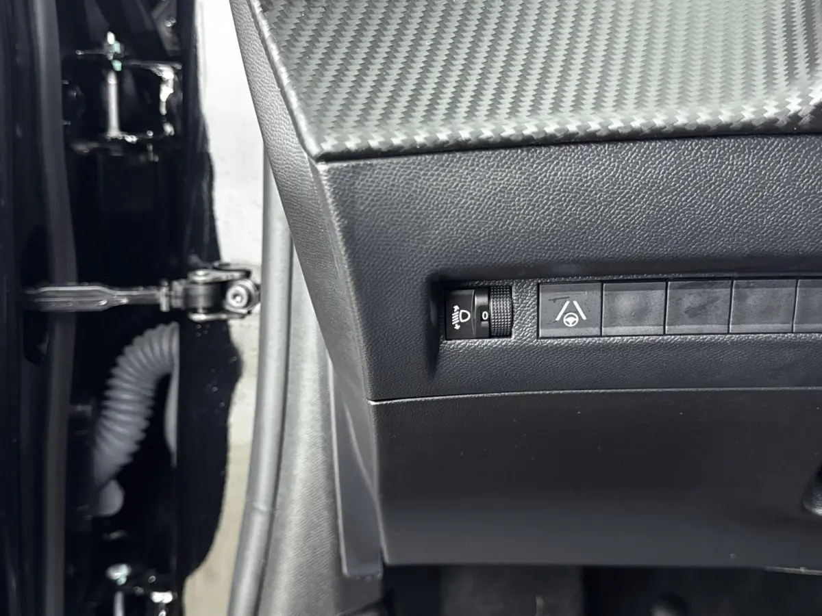 Hybrid 110 pk Automaat Allure | Adaptieve Cruise Control | Navigatie | Camera | CarPlay | Dodehoekbewaking