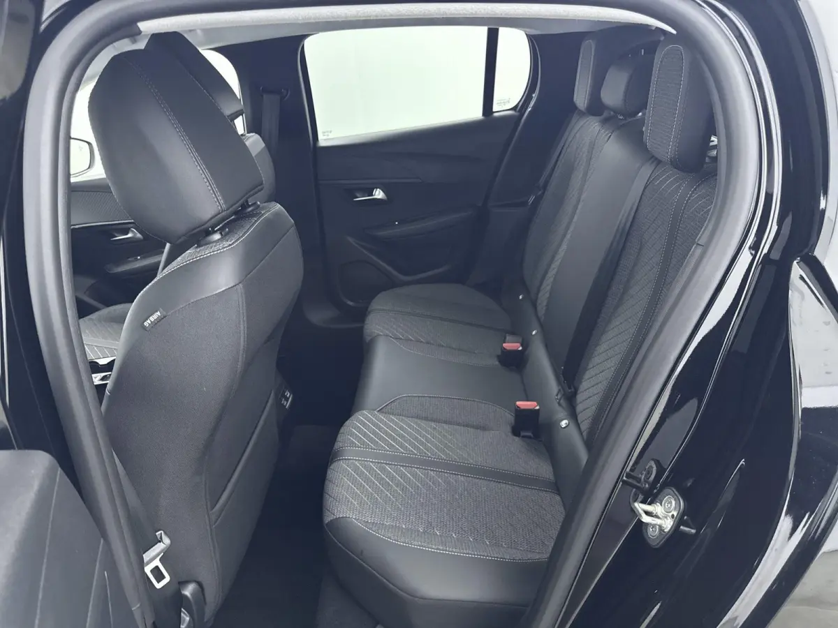 Hybrid 110 pk Automaat Allure | Adaptieve Cruise Control | Navigatie | Camera | CarPlay | Dodehoekbewaking