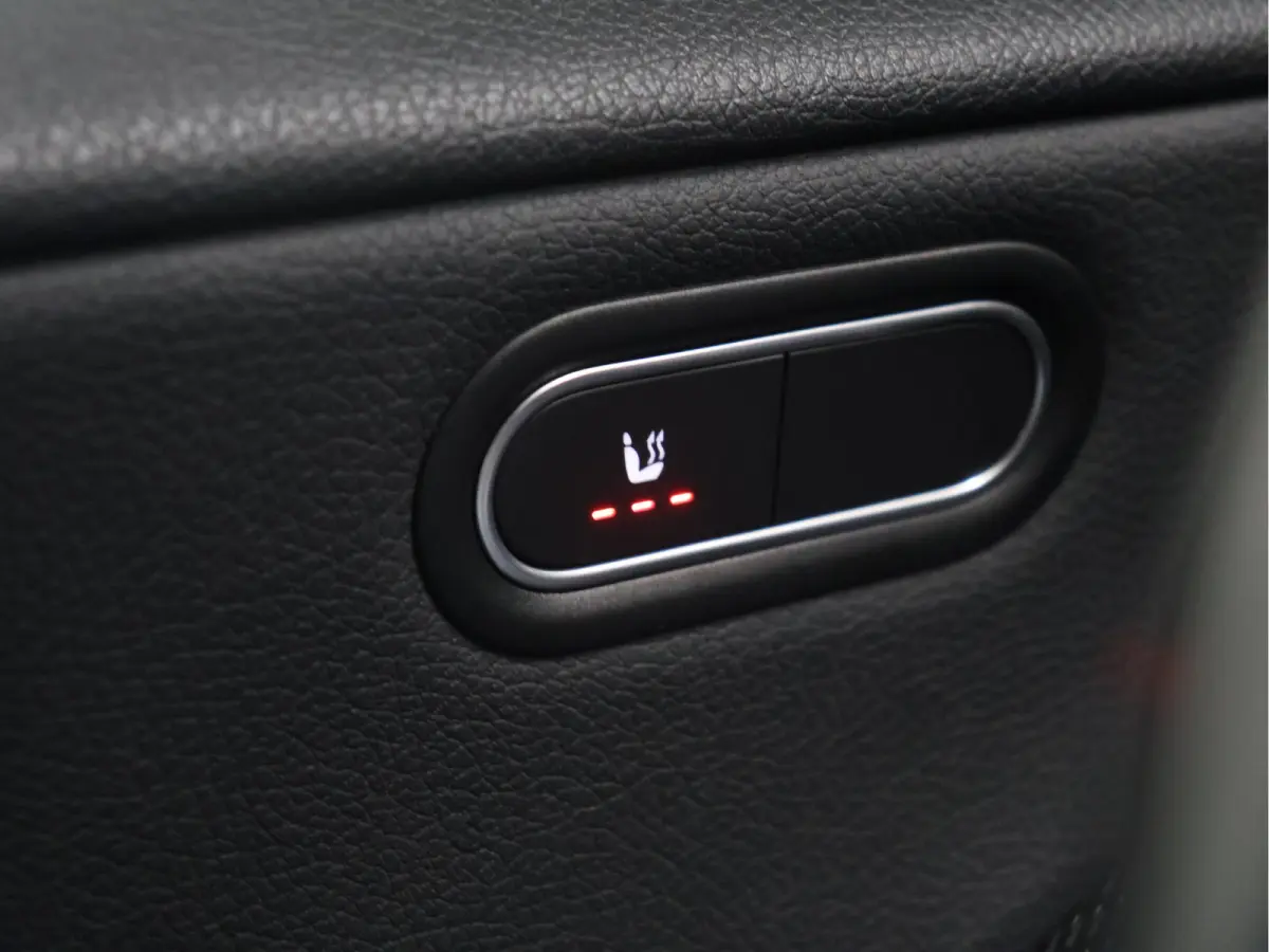 160 Sport [APPLE CARPLAY, AMG, ANDROID, STOELVERWARMING, CRUISE CONTROL, CAMERA, PDC V+A, DIGITAL DASH, STUURWIEL MULTIFUNTIONEEL, CLIMATE CONTROL, START STOP, STUUR LEDER, NIEUWSTAAT]