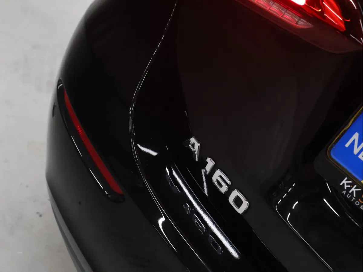 160 Sport [APPLE CARPLAY, AMG, ANDROID, STOELVERWARMING, CRUISE CONTROL, CAMERA, PDC V+A, DIGITAL DASH, STUURWIEL MULTIFUNTIONEEL, CLIMATE CONTROL, START STOP, STUUR LEDER, NIEUWSTAAT]