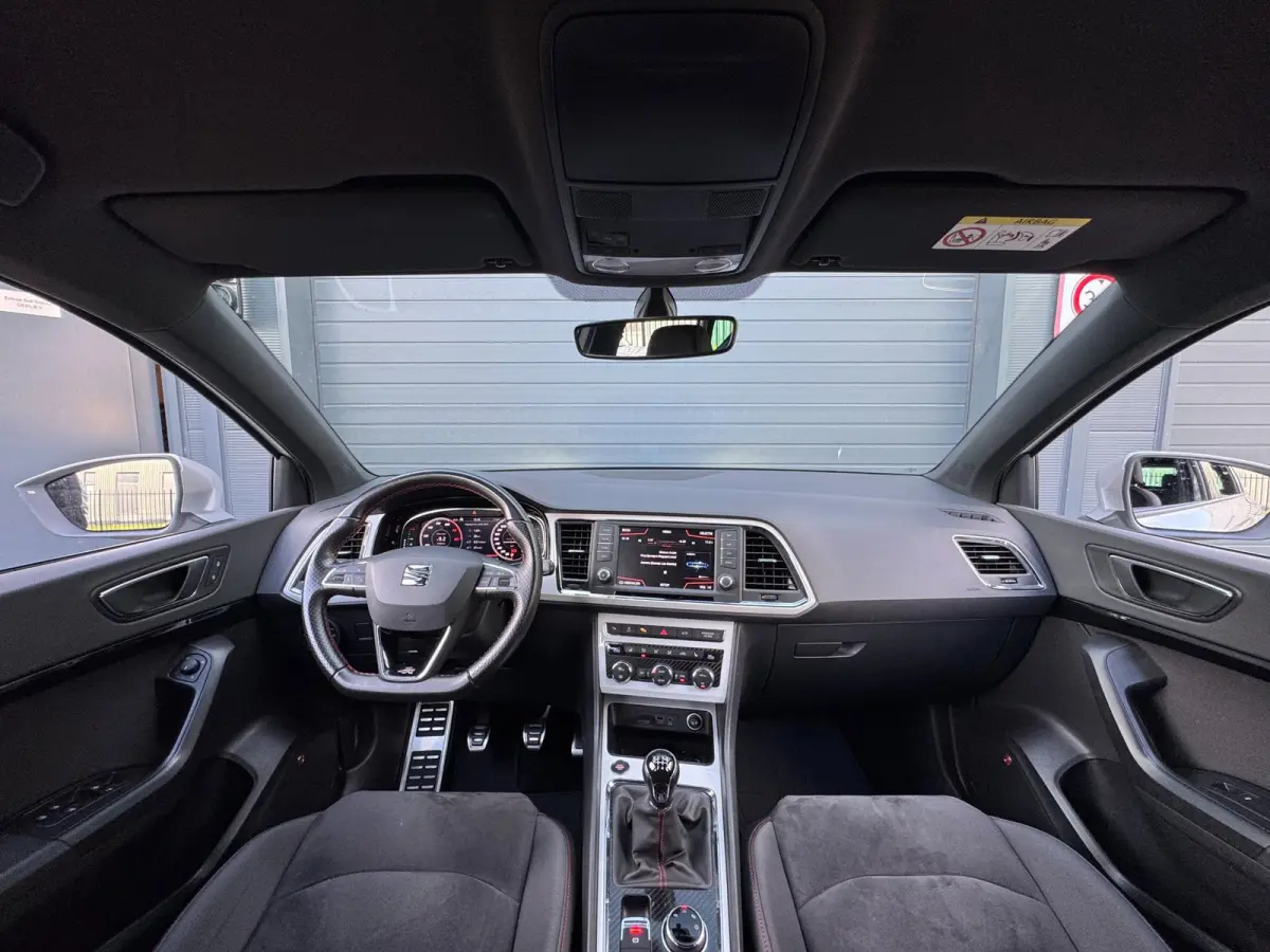 1.4 EcoTSI FR Business Intense / TREKHAAK / 360-CAMERA / ALCANTARA / BEATS / CARPLAY / KEYLESS / VIRTUAL / SFEER !