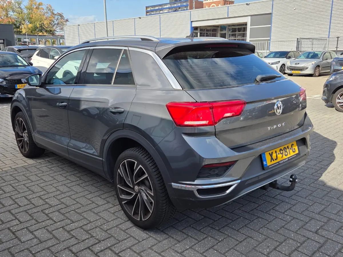 1.5 TSI Style Adaptieve Cruise | Trekhaak | 18" Lichtmetaal | Parkeersensoren Rondom | Airco | Navigatie | Airco (handmatig) | Comfortstoel(en) | Cruise control adaptief