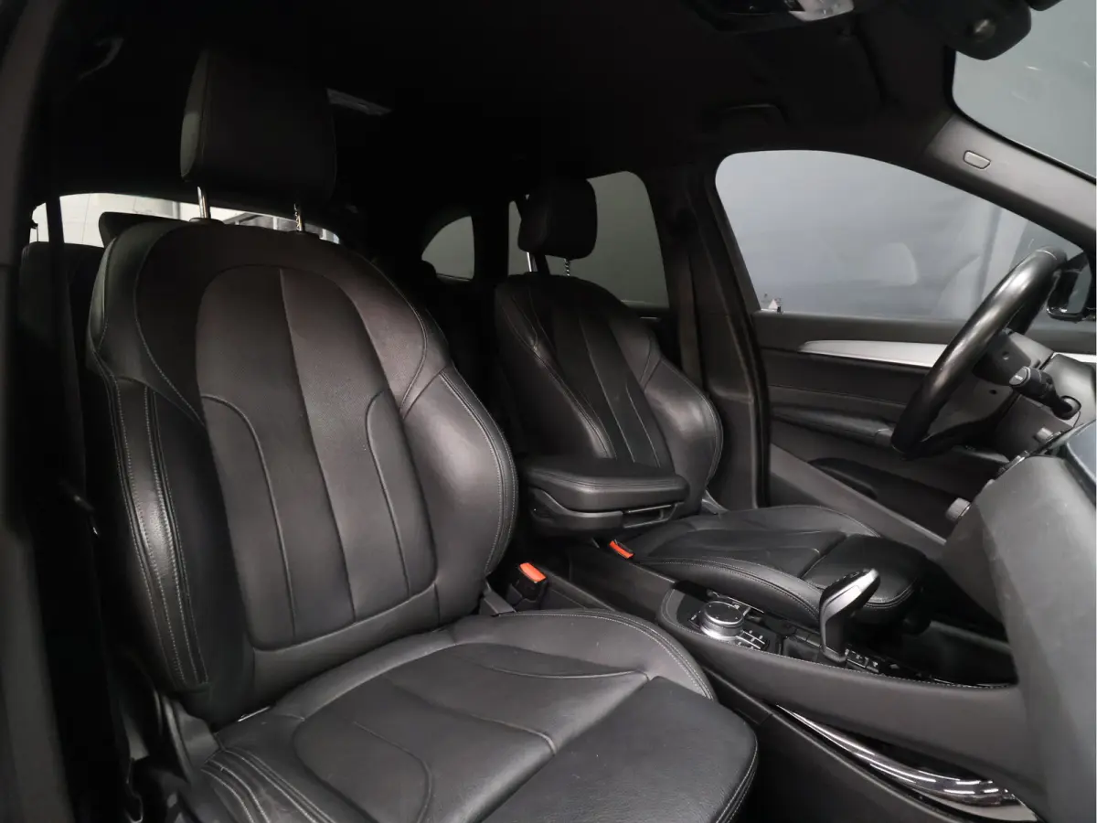 sDrive20i Orange Edition II M Sport [STOELVERWARMING, CRUISE CONTROL, PDC V+A, ELEKTRISCHE STOELEN, HEAD UP DISPLAY, CLIMATE CONTROL, LEDER M STUUR, LEDER STOELEN, ELEKTRISCHE ACHTERKLEP, BL