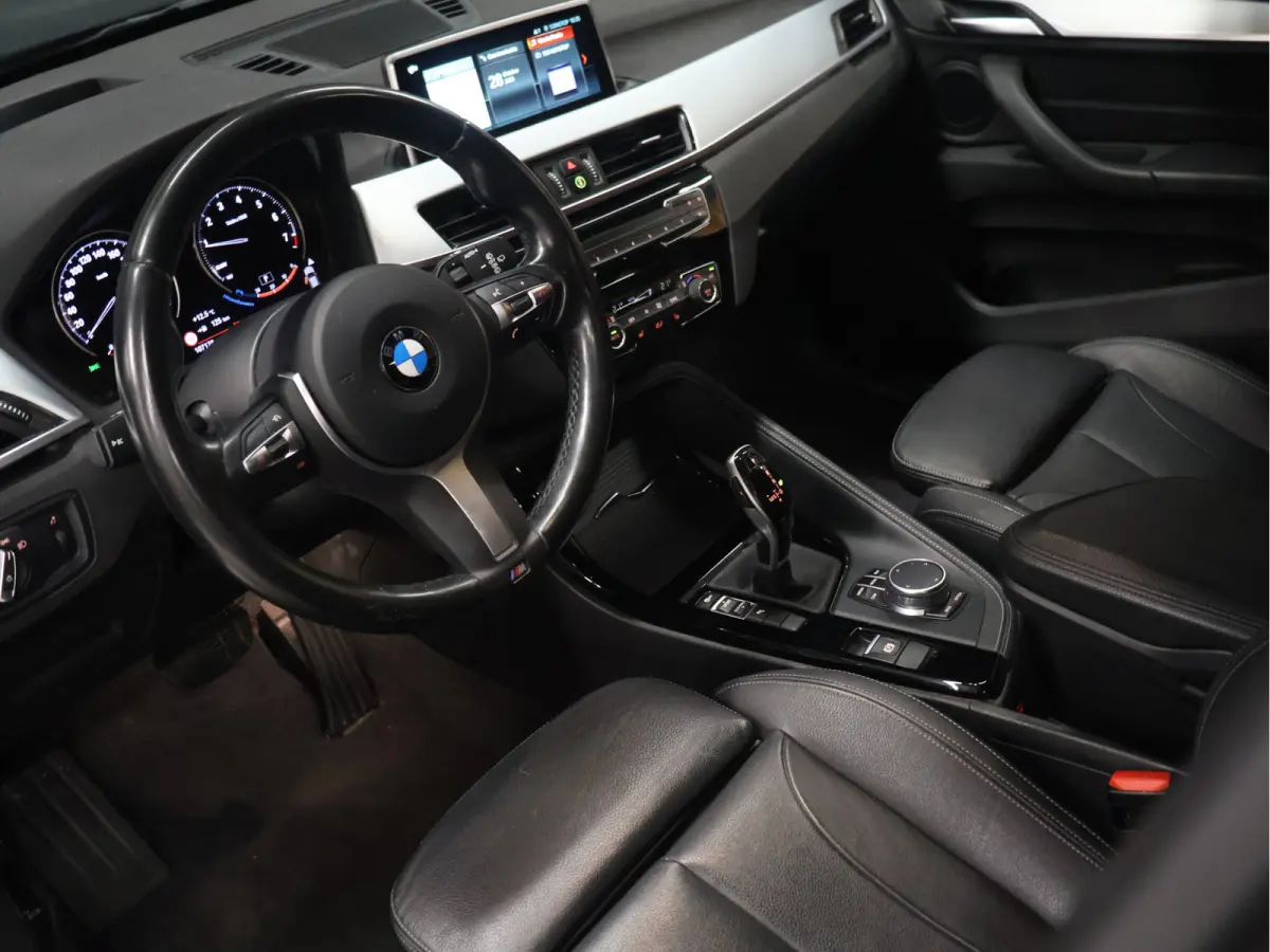sDrive20i Orange Edition II M Sport [STOELVERWARMING, CRUISE CONTROL, PDC V+A, ELEKTRISCHE STOELEN, HEAD UP DISPLAY, CLIMATE CONTROL, LEDER M STUUR, LEDER STOELEN, ELEKTRISCHE ACHTERKLEP, BL
