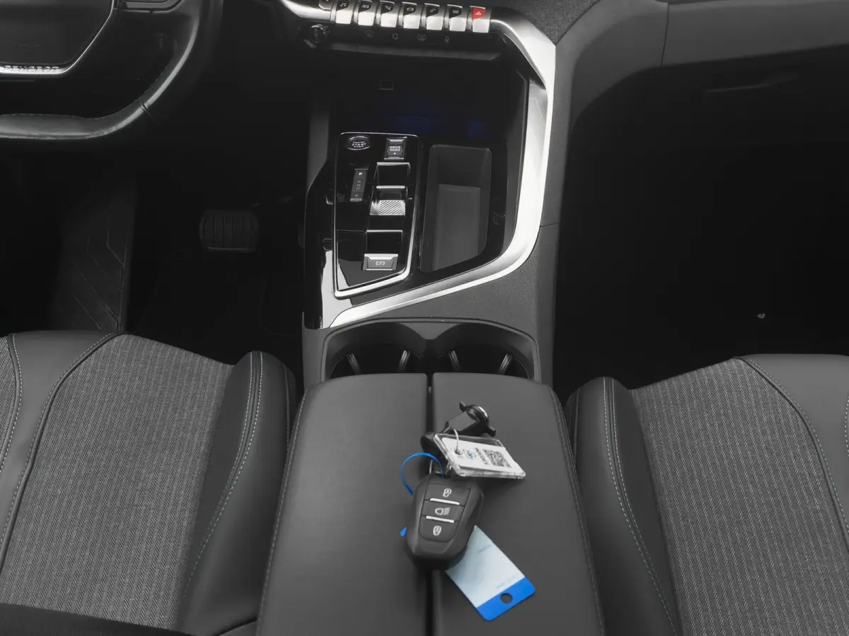 1.6 HYbrid 225 PK Automaat Allure | 360° | KEYLESS