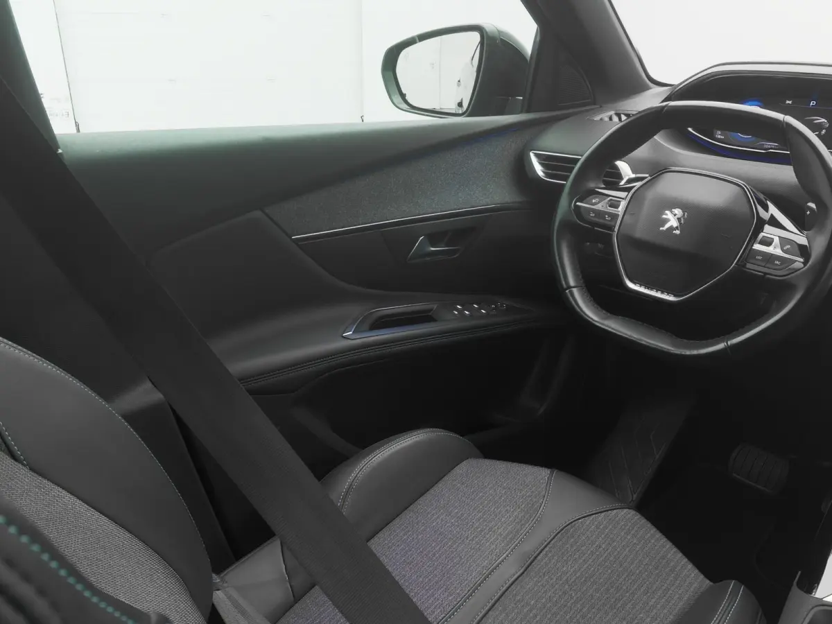 1.6 HYbrid 225 PK Automaat Allure | 360° | KEYLESS