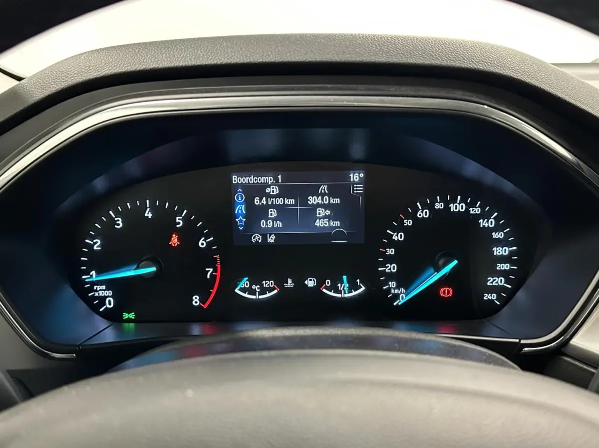 1.0 EcoBoost Hybrid Titanium|Carplay|Climate/Cruise Control|NAP|