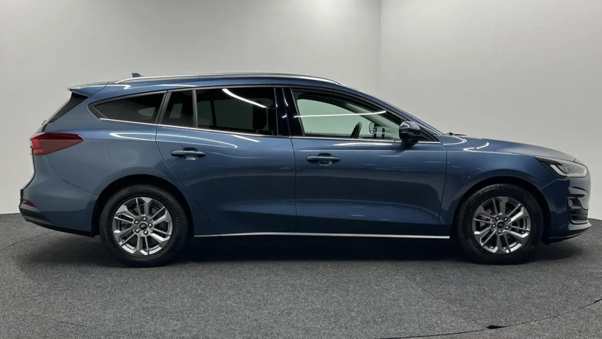 1.0 EcoBoost Hybrid Titanium|Carplay|Climate/Cruise Control|NAP|