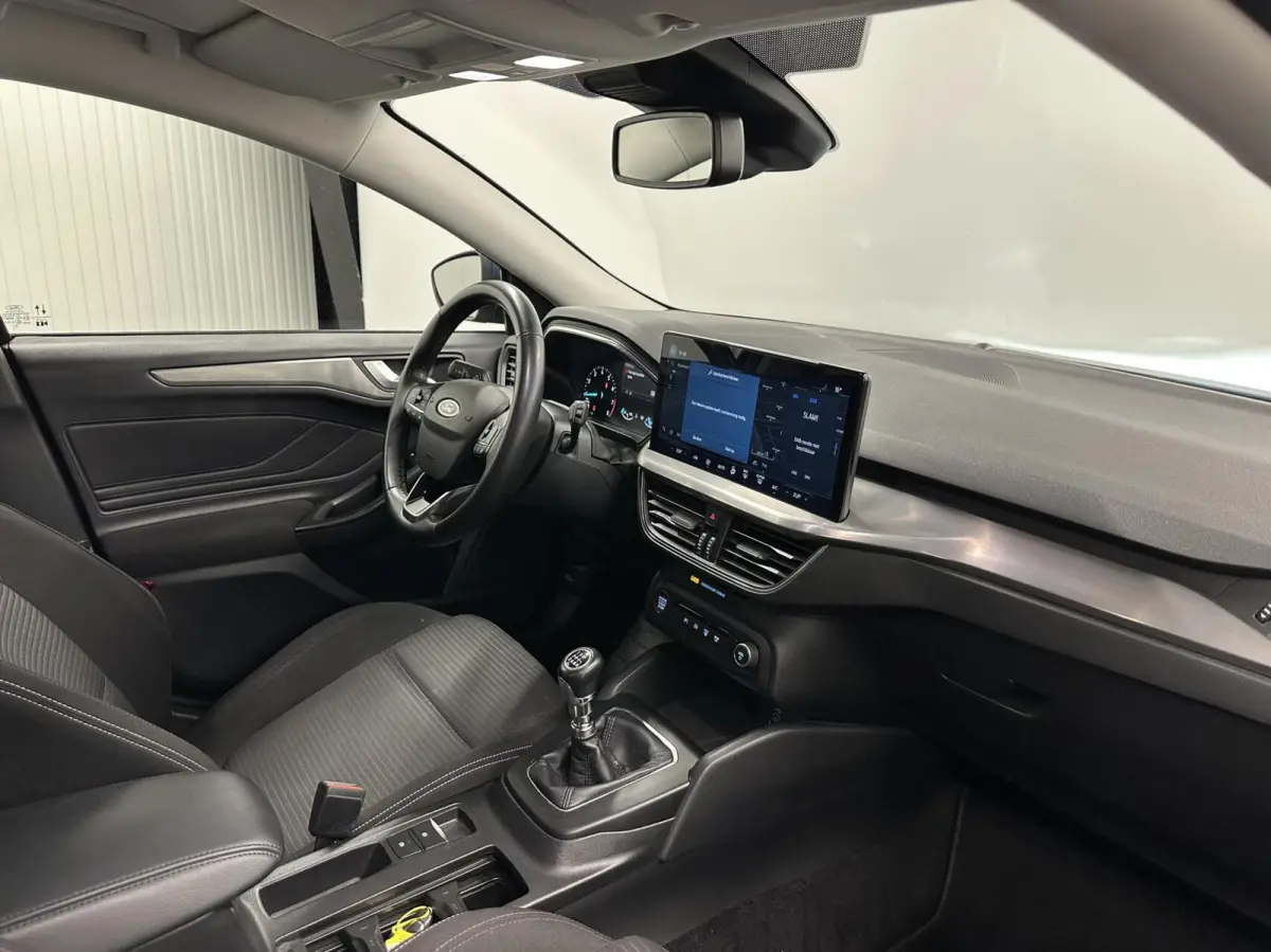 1.0 EcoBoost Hybrid Titanium|Carplay|Climate/Cruise Control|NAP|
