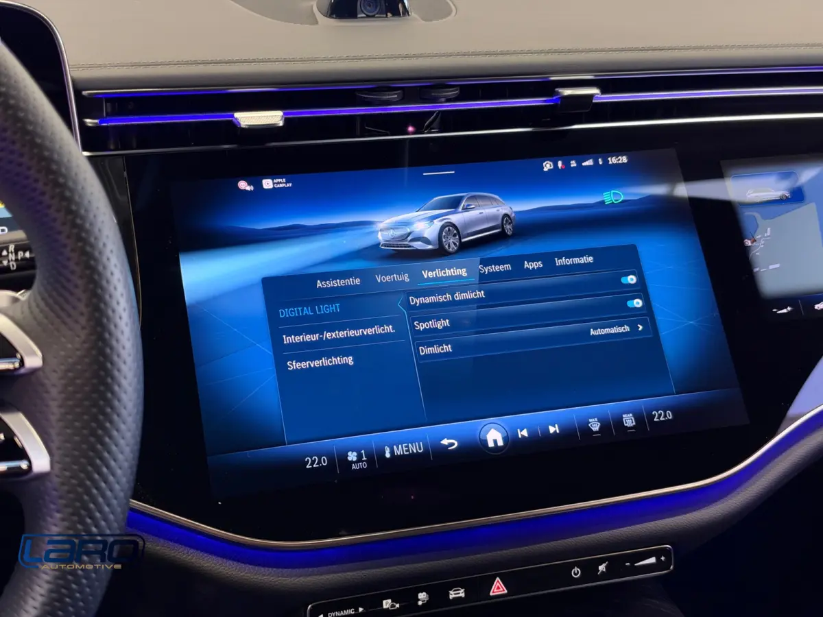 300 e Premium AMG | Superscreen Burmester Memory Leder Digital light 360 ACC BTW Night Keyless