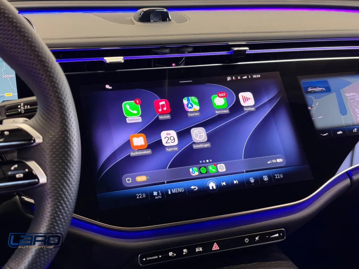 300 e Premium AMG | Superscreen Burmester Memory Leder Digital light 360 ACC BTW Night Keyless