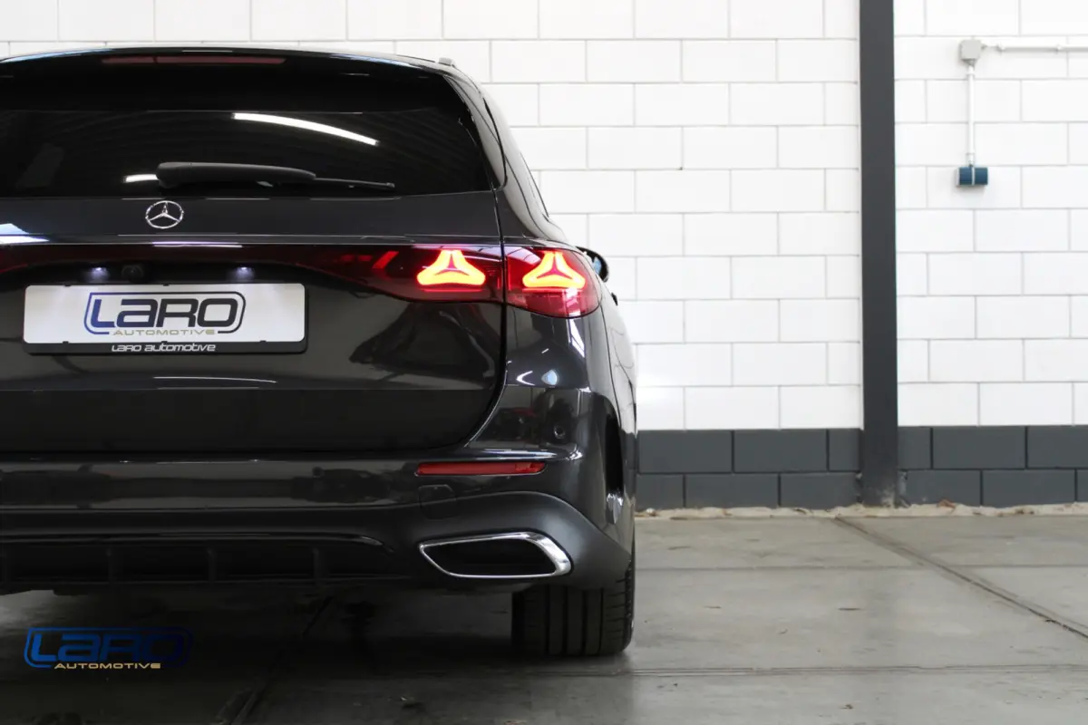 300 e Premium AMG | Superscreen Burmester Memory Leder Digital light 360 ACC BTW Night Keyless