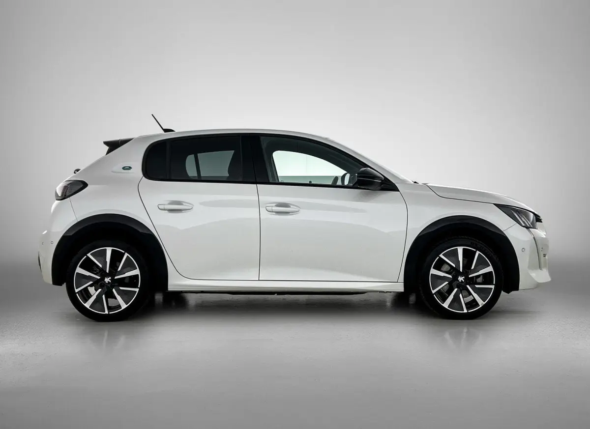 136pk EV GT Pack 50 kWh Automaat | 1ste Eigenaar | Accu 96% | Navigatie | Climate Control | Stoelverwarming | Adaptieve Cruise Control | 17" LMV | Keyless Entry/Start | Dodehoekdetectie | LE